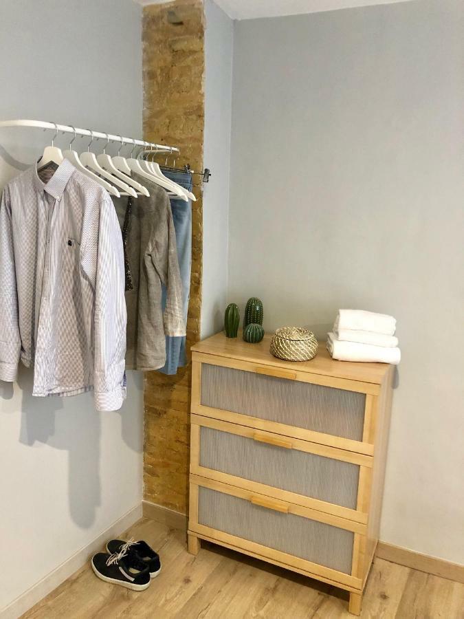 Apartamento San Blas-Antiguo Mercado Central サラゴサ エクステリア 写真